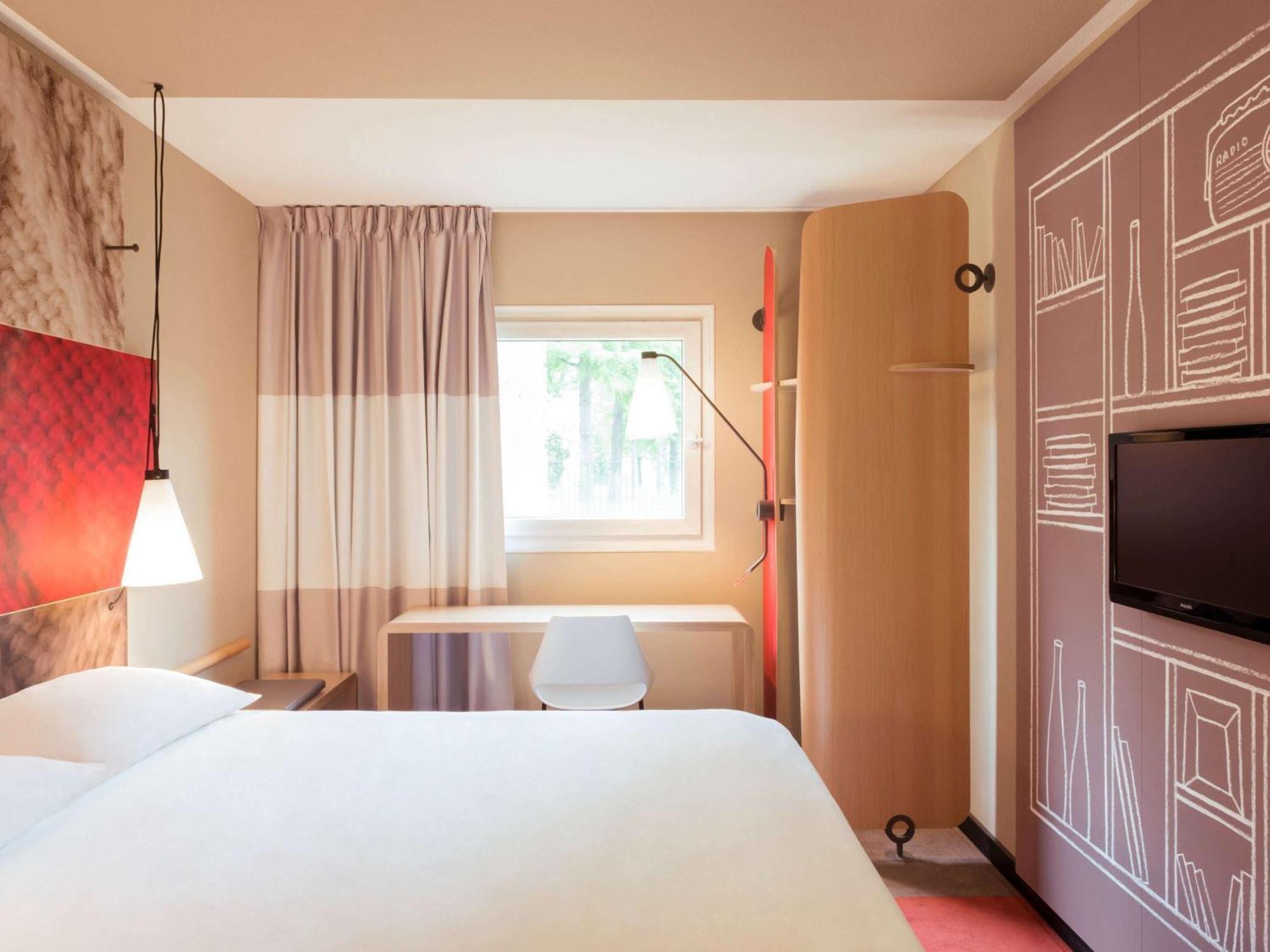 Hotel Ibis Paris Meudon Velizy Exteriér fotografie