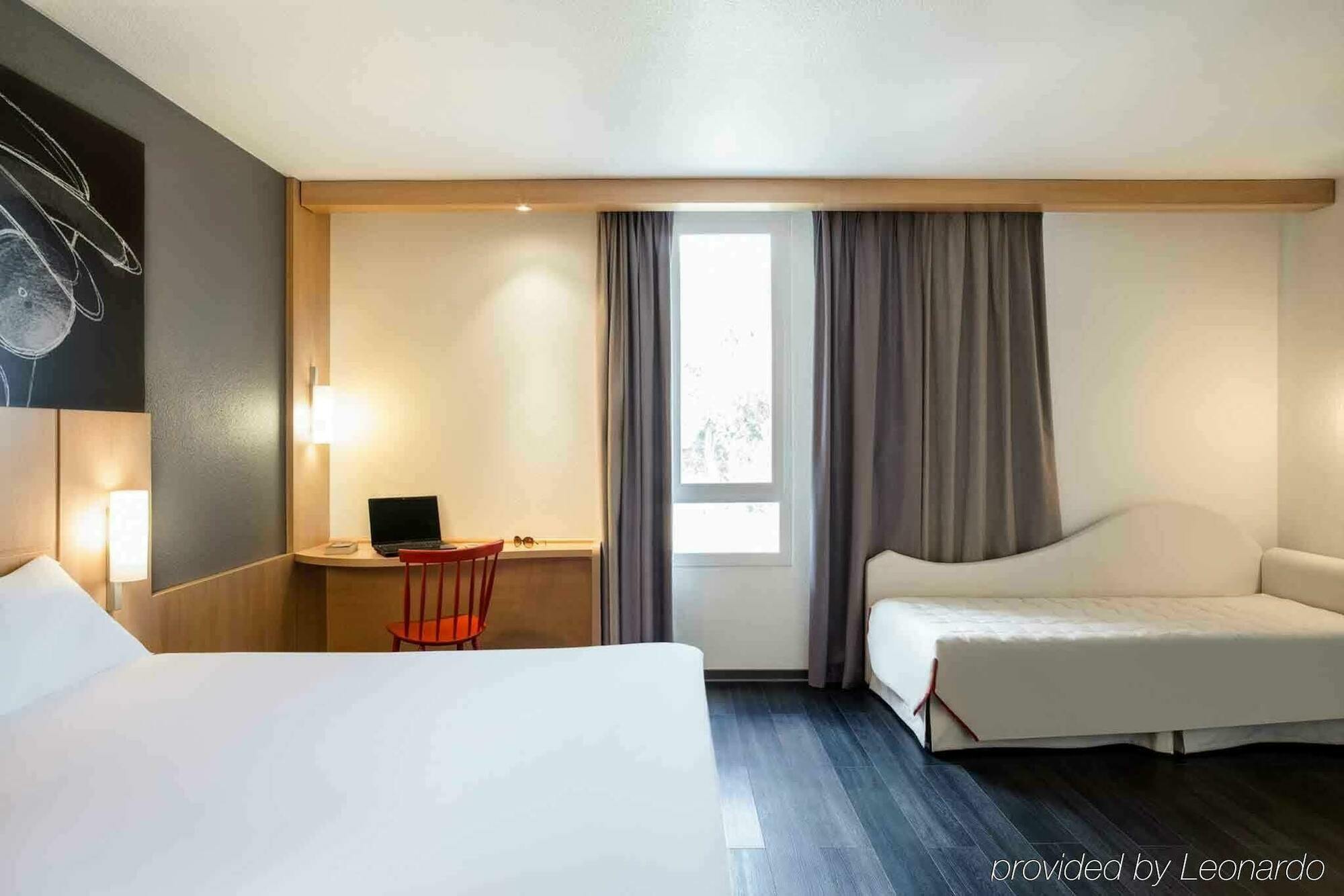 Hotel Ibis Paris Meudon Velizy Exteriér fotografie